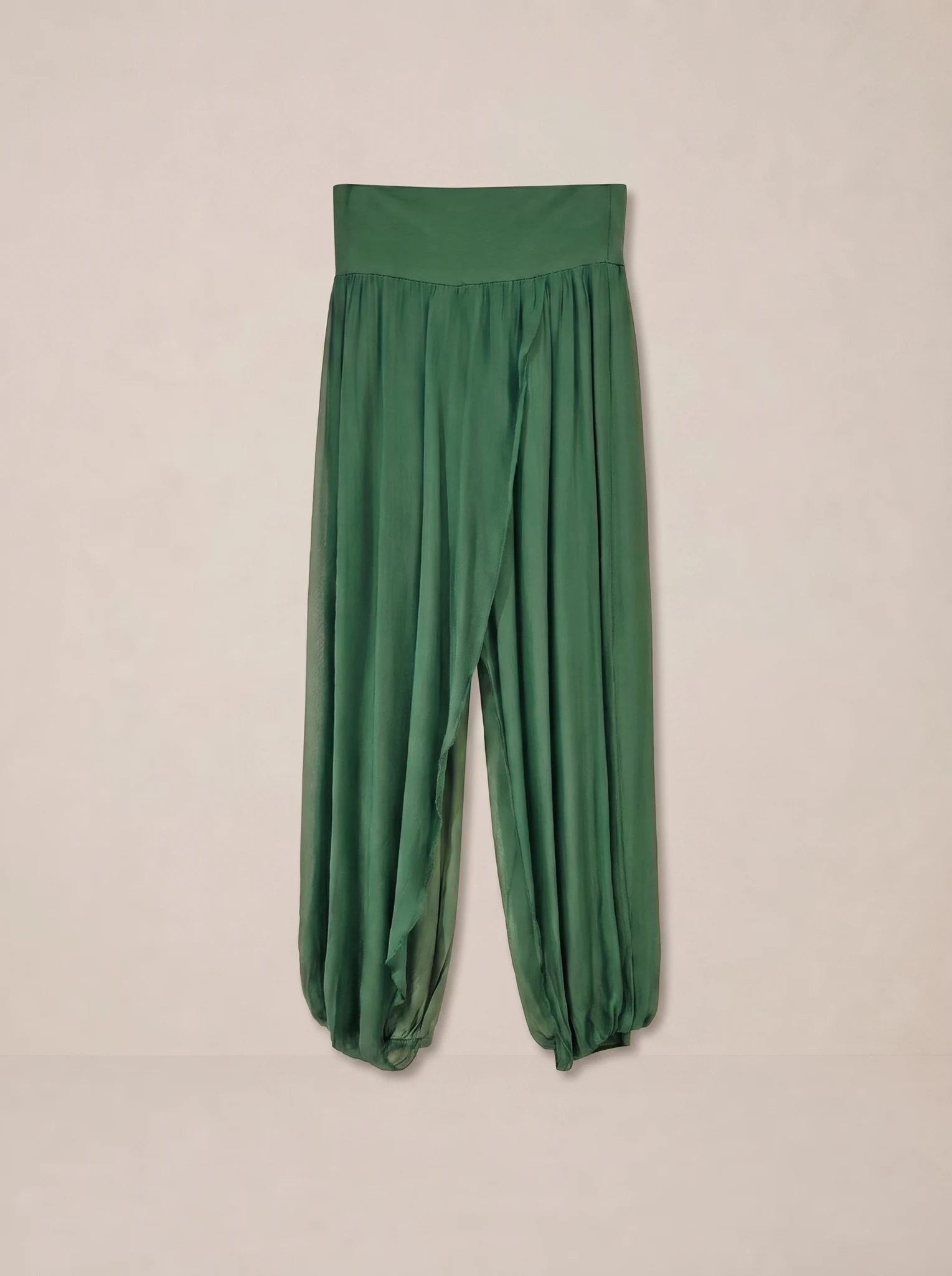 Pantalón Italiano De Gasa Con Volantes Y Puños — vista de frente