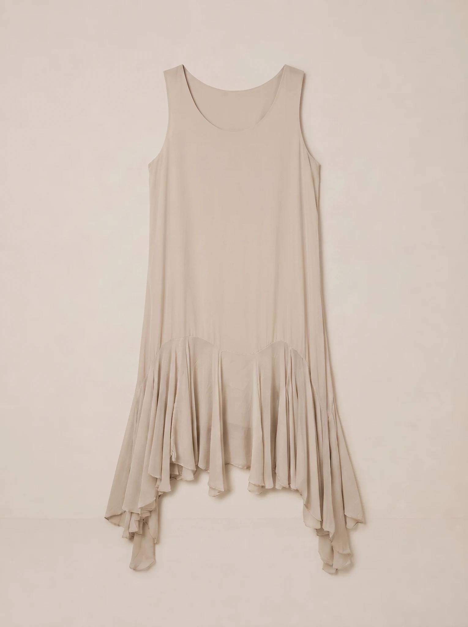 Vestido Corto De Gasa Con Volados — vista de frente